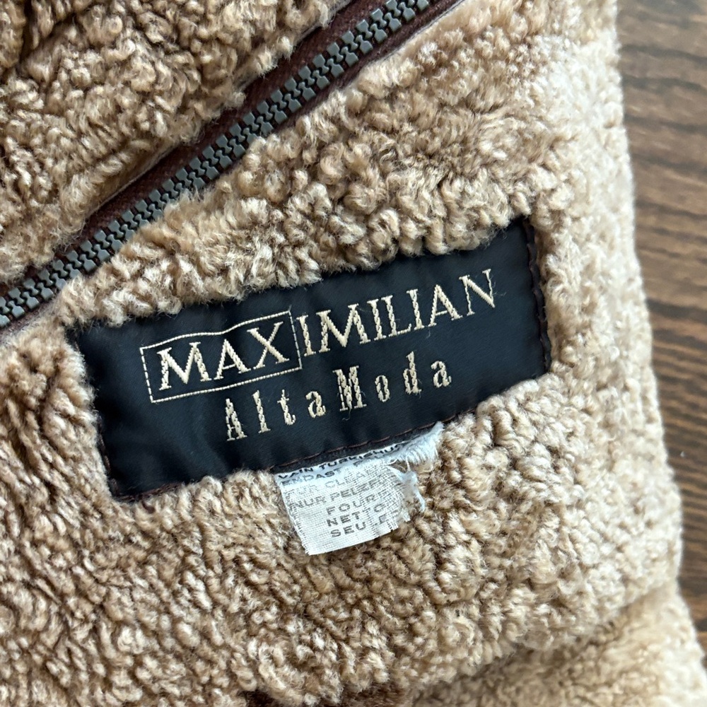 Brown Shearling Coat would compare to a s/m - Picture 4 of 4
